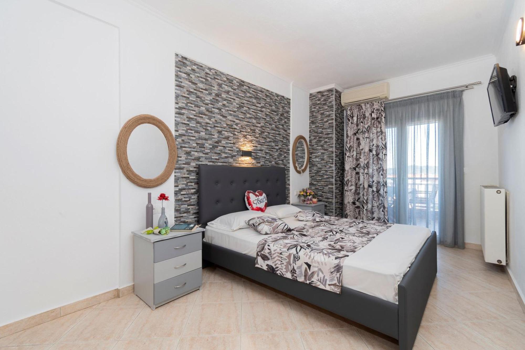 House Niki Apartment Sarti Bagian luar foto